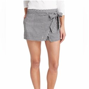 Vineyard Vines Black & White Gingham Seersucker Wrap Skort Size 4 Preppy Spring